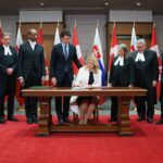 Justin Trudeau Instagram - Welcome to Canada, President @Zuzana_Caputova! Our two countries have much in common – and are united on supporting Ukraine, defending democracy, taking climate action, and strengthening the Canada-Slovakia partnership. I’m glad we could talk about that and more today, my friend. 🇨🇦🇸🇰 Bienvenue au Canada, présidente @Zuzana_Caputova! Nos pays ont beaucoup en commun et sont unis pour aider l’Ukraine, défendre la démocratie, agir pour le climat et renforcer le partenariat Canada-Slovaquie. Je suis heureux d’avoir abordé ces sujets avec vous aujourd’hui, mon amie. Ottawa, Ontario