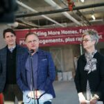 Justin Trudeau Instagram - We’re building more homes with cities across the country – and today, we announced an agreement with Saint John to do just that. Working together, we’re fast-tracking the construction of 285 homes over the next three years and more than 1,700 homes over the next ten years. We’re also cutting red tape and breaking down barriers. And we’re allowing for more housing options, including rental and affordable housing, too. To be clear: We’ll keep working to address the housing challenges Canadians are facing, and make sure you can find an affordable place to raise your family and build your future. 🇨🇦 Nous collaborons avec les villes de tout le pays pour construire davantage de logements. Aujourd’hui, nous avons annoncé la conclusion d’une entente avec la Ville de Saint John à cette fin. Ensemble, nous accélérons la construction de 285 logements au cours des trois prochaines années et de plus de 1 700 logements au cours des dix prochaines années. Nous réduisons également les formalités administratives et éliminons les obstacles. Enfin, nous offrons davantage d’options en matière de logement, y compris des logements locatifs et abordables. Pour être clair : nous poursuivrons nos efforts pour régler les problèmes de logement auxquels les Canadiens sont confrontés et pour faire en sorte que vous puissiez trouver un endroit abordable où élever votre famille et bâtir votre avenir. Saint John, New Brunswick
