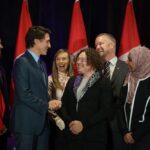 Justin Trudeau Instagram - Teachers and educators have the most important job in the country: They’re shaping our future. They’re making sure our kids have the tools they need to succeed. And they’re inspiring them to want to learn more. To the recipients of this year’s #PMAwards for Teaching Excellence: Congratulations! And thank you. As someone who has spent time in front of a classroom, I know how difficult your job can be – but I also know how rewarding teaching is, and I know our kids need you now more than ever. Keep up your outstanding work. 🇨🇦 Les enseignants et les éducateurs ont l’emploi le plus important du pays : ils façonnent notre avenir. Ils veillent à ce que nos enfants aient les outils qu’il leur faut pour réussir. Et ils leur donnent le goût d’approfondir leurs connaissances. Aux lauréats des #PrixDuPM pour l’excellence dans l’enseignement de cette année : félicitations! Et merci. Ayant moi-même passé du temps devant une salle de classe, je sais à quel point votre travail peut être difficile, mais je sais aussi à quel point l’enseignement est gratifiant, et je sais que nos enfants ont besoin de vous aujourd’hui plus que jamais. Continuez votre magnifique travail. Ottawa, Ontario