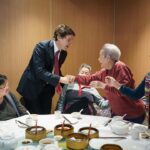 Justin Trudeau Instagram - Grabbed lunch at Fancy Chinese Cuisine – and made some new friends in Markham! 🇨🇦 J’ai dîné à Fancy Chinese Cuisine et je me suis fait de nouveaux amis à Markham! Markham, Ontario