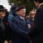 Justin Trudeau Instagram - At the National War Memorial, just like Canadians are doing in communities across the country, we gathered to honour those who have served – and who are serving – our country. We are forever grateful. #CanadaRemembers 🇨🇦 Au Monument commémoratif de guerre du Canada, comme l’ont fait des Canadiens dans les communautés de partout au pays, nous nous sommes réunis en hommage à ceux qui ont servi – et servent encore – notre pays. Nous serons toujours reconnaissants. #LeCanadaSeSouvient Ottawa, Ontario