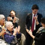 Justin Trudeau Instagram - Grabbed lunch at Fancy Chinese Cuisine – and made some new friends in Markham! 🇨🇦 J’ai dîné à Fancy Chinese Cuisine et je me suis fait de nouveaux amis à Markham! Markham, Ontario