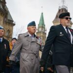 Justin Trudeau Instagram - At the National War Memorial, just like Canadians are doing in communities across the country, we gathered to honour those who have served – and who are serving – our country. We are forever grateful. #CanadaRemembers 🇨🇦 Au Monument commémoratif de guerre du Canada, comme l’ont fait des Canadiens dans les communautés de partout au pays, nous nous sommes réunis en hommage à ceux qui ont servi – et servent encore – notre pays. Nous serons toujours reconnaissants. #LeCanadaSeSouvient Ottawa, Ontario