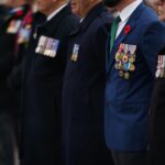 Justin Trudeau Instagram - At the National War Memorial, just like Canadians are doing in communities across the country, we gathered to honour those who have served – and who are serving – our country. We are forever grateful. #CanadaRemembers 🇨🇦 Au Monument commémoratif de guerre du Canada, comme l’ont fait des Canadiens dans les communautés de partout au pays, nous nous sommes réunis en hommage à ceux qui ont servi – et servent encore – notre pays. Nous serons toujours reconnaissants. #LeCanadaSeSouvient Ottawa, Ontario
