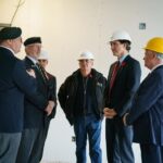 Justin Trudeau Instagram - The housing development we toured this afternoon was done in collaboration with Sault Ste. Marie’s @RoyalCanadianLegion and partially funded by our government – and it’s almost ready to welcome residents, including Veterans. It’s going to make an incredible difference in so many lives, and it’s an example of what Canadians can accomplish when we address challenges together. 🇨🇦 Le projet de construction que nous avons visité cet après-midi a été réalisé en collaboration avec la@RoyalCanadianLegion de Sault Ste. Marie etfinancé en partie par notre gouvernement – et il est presque prêt à accueillir des résidents, y compris des anciens combattants. Ce projet améliorera grandement de nombreuses vies et montre bien ce que les Canadiens peuvent accomplir quand ils cherchent des solutions en collaboration. Sault Sainte Marie, Ontario