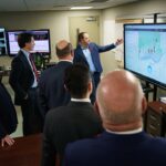 Justin Trudeau Instagram - It doesn’t get much smarter than PUC Services’ new community-scale smart grid. It’s the first of its kind in Canada – and it’s going to reduce outages, reduce emissions, and reduce costs. In other words: It’s good news for our economy, for our environment, and for people in the Soo. And that’s definitely worth celebrating. To everyone who was at today’s ribbon cutting ceremony, and to everyone who helped turn this grid into reality: Congratulations! So glad we could celebrate together today. 🇨🇦 Il est difficile de faire plus intelligent que le nouveau réseau intelligent de PUC Services pour toute la communauté. C’est le premier du genre au Canada – et il va permettre de réduire les pannes, de réduire les émissions et de réduire les coûts. Autrement dit : c’est une bonne nouvelle pour notre économie, l’environnement et les gens de Sault Ste. Marie. Alors, ça vaut la peine de fêter ça. À toutes les personnes présentes à la cérémonie d’inauguration, aujourd’hui, et à toutes celles qui ont aidé à faire de ce réseau une réalité : félicitations! Je suis très heureux d’avoir pu célébrer cette réalisation avec vous aujourd’hui. Sault Sainte Marie, Ontario