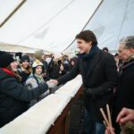 Justin Trudeau Instagram - Hého! That famous joie de vivre was on display at the Festival du Voyageur today – the largest French event anywhere in Western Canada. To everyone who’s heading out and enjoying the music, dance, snow-sculpting, and more over the next nine days: I hope you have the most fun! 🇨🇦 Hého! Cette fameuse joie de vivre était à l’honneur aujourd’hui au Festival du Voyageur, le plus grand événement en français de l’Ouest canadien. Musique, danse, sculpture sur neige et plus attendent ceux qui y assisteront au cours des neuf prochains jours. Amusez-vous bien! Winnipeg, Manitoba