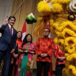 Justin Trudeau Instagram - Asian Canadian stories are etched into every chapter of our history. Yesterday, as we came together in Ottawa to celebrate the Year of the Dragon, we honoured those stories – and the people behind them. Happy Lunar New Year, everyone! 🇨🇦 Les histoires des Canadiens d’origine asiatique sont gravées dans chaque chapitre de notre histoire. Hier, réunis à Ottawa pour célébrer l’année du Dragon, nous avons rendu hommage à ces histoires et aux personnes qui les ont écrites. Heureux Nouvel An lunaire à tous! Ottawa, Ontario