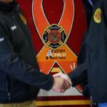 Justin Trudeau Instagram - Meeting some of the incredible volunteers who leapt into action when record snowfall hit Nova Scotia earlier this month. To the team at Eskasoni First Nation’s fire station: Thanks for rising to the challenge – and for always being there to keep your neighbours safe. 🇨🇦 Je rencontre des bénévoles qui sont intervenus lors des chutes de neige record en Nouvelle-Écosse plus tôt ce mois-ci. À l’équipe de la caserne de pompiers de la Première Nation d’Eskasoni : merci d’avoir relevé le défi et de toujours être là pour assurer la sécurité de vos voisins.