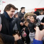 Justin Trudeau Instagram - Hého! That famous joie de vivre was on display at the Festival du Voyageur today – the largest French event anywhere in Western Canada. To everyone who’s heading out and enjoying the music, dance, snow-sculpting, and more over the next nine days: I hope you have the most fun! 🇨🇦 Hého! Cette fameuse joie de vivre était à l’honneur aujourd’hui au Festival du Voyageur, le plus grand événement en français de l’Ouest canadien. Musique, danse, sculpture sur neige et plus attendent ceux qui y assisteront au cours des neuf prochains jours. Amusez-vous bien! Winnipeg, Manitoba