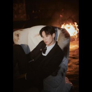 Hyunjae Instagram - THE BOYZ(더보이즈) [PHANTASY] Pt.3 Love Letter Send ver. #Burn Concept Photo

📝 2024.3.18 6PM Release

#THEBOYZ #더보이즈 #PHANTASY #Love_Letter