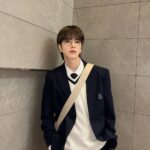 Juyeon Instagram - 오늘은 음빵중심 DAY🍞 모범생 MC 영훈이의 즐거웠던 #쇼음악중심 👓✨ #THEBOYZ #더보이즈 #YOUNGHOON