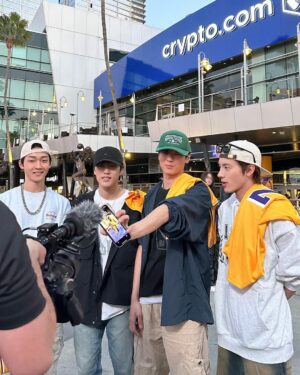 Hyunjae Instagram - 🏀💛💜 @nba @nbastyle_kor @lakers
#NBA #엔비에이 #느바앤미 #lakers #LA레이커스