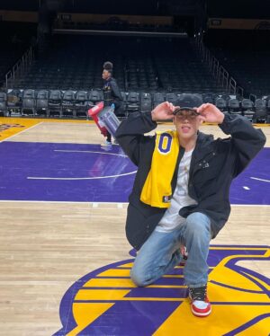 Hyunjae Instagram - 🏀💛💜 @nba @nbastyle_kor @lakers
#NBA #엔비에이 #느바앤미 #lakers #LA레이커스