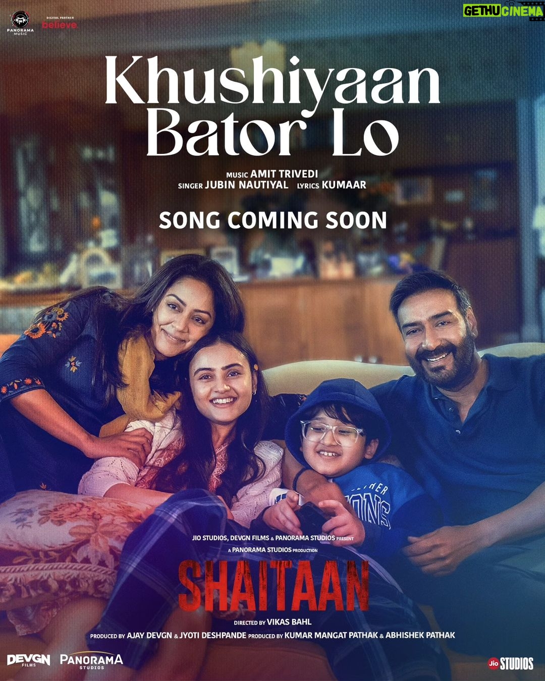 Jyothika Instagram - Life mein khushiyaan dugni ho jaati hai, when family is around! ✨ #KhushiyaanBatorLo teaser releasing tomorrow on @panoramamusic's YouTube channel. #Shaitaan taking over cinemas on 8th March 2024. @ajaydevgn @actormaddy @jankibodiwala #JyotiDeshpande @kumarmangatpathak @abhishekpathakk #VikasBahl @officialjiostudios @adffilms @panorama_studios @itsamittrivedi @jubin_nautiyal @kumaarofficial