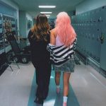 KAROL G Instagram - Hoy quiero dedicarle este post a ella @yegiraldo_ Sabían que mi hermanita de sangre es también mi manager?!! ♥️ No me cabe el orgullo en el pecho de ver cómo esta mujer, con su sabiduría y tenacidad maneja a detalle el día a día de este proyecto, el amor y la bondad con que hace cada cosa y la forma en cómo me cuida porque como sea la familia va primero. Hoy @billboard la conmemora como una de las managers del año por el trabajo tan Increible que hace y lo fuerte que ha sido como mujer cumpliendo su roll y este reconocimiento a su trabajo me trajo una felicidad nueva, increíble porque sé lo duro que trabaja! Mis Papitos con seguridad están muy pero muy orgullosos. Gracias a ella por su compromiso y amor conmigo y al resto del equipo mi equipo de management por tanto! Tengo un equipo soñado! Gracias a todos