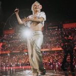 KAROL G Instagram – Mexico 🇲🇽 Me regalaste 7 noches Inolvidables 🥺🤍INOLVIDABLES … Tuvieron los Fan actions mas lindos, los regalitos más especiales y la energía DE OTRO PLANETA! Los extraño mucho pero agradezco lo bonito que pudimos compartir✨ CDMX, Monterrey, Guadalajara GRACIAS 💗✨