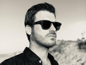Kıvanç Tatlıtuğ Instagram - ♠️