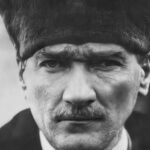 Kıvanç Tatlıtuğ Instagram - Türkiye Cumhuriyeti’nin kurucusu. Anafartalar komutanı Gazi Mareşal Mustafa Kemal Atatürk..Kartal bakışlı Paşam!