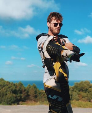 Kıvanç Tatlıtuğ Instagram - 