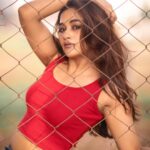 Kaavya Arivumani Instagram - High on red 🧨📍 Shot and edited by :@haran_official_ ✨✨ Muah ::@jeevya_makeoverartistry ✨✨ #kaavya#kaavyaarivumani