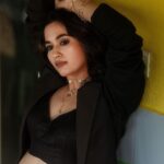 Kaavya Arivumani Instagram - Suited up and ready to steal hearts♣️🧨 ✨team : Shot by : @g_vigneshwaran_ Styled by @ishwaryaalaguvel Costume :@tnt_designstudio Muah:@makeover_by_andrea Location:@alohabeachresort_ecr #kaavya#kaavyaarivumani #insta #tamilcinema #kollywood