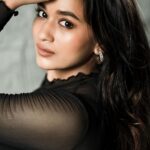 Kaavya Arivumani Instagram - Stand out in the shadows♣️🕷️ Costume :@label.sameera ✨ Team :@shotsbyuv @@the.portrait.culture @sat_narain #kaavya#kaavyaarivumani #instagram