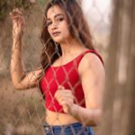 Kaavya Arivumani Instagram - Chilli flakeeee🌶️🧨📍 Shot and edited by :@haran_official_ ✨✨ Muah ::@jeevya_makeoverartistry ✨✨ #kaavya#kaavyaarivumani