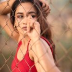 Kaavya Arivumani Instagram - High on red 🧨📍 Shot and edited by :@haran_official_ ✨✨ Muah ::@jeevya_makeoverartistry ✨✨ #kaavya#kaavyaarivumani