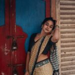 Kaavya Arivumani Instagram – இரகசியமே✨🩶

Fav shoot ✨🖤
Saree:@vasaka.jaipur 

📷:@storiesby_rk 

📷@its_surean
Blouse:@arudpa 

Styled :@keziah_costume_stylist 

#kaavya#kaavyaarivumani #insta#tamil #tamilcinema #kollywood #malayalamcinema