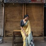 Kaavya Arivumani Instagram – இரகசியமே✨🩶

Fav shoot ✨🖤
Saree:@vasaka.jaipur 

📷:@storiesby_rk 

📷@its_surean
Blouse:@arudpa 

Styled :@keziah_costume_stylist 

#kaavya#kaavyaarivumani #insta#tamil #tamilcinema #kollywood #malayalamcinema