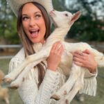 Kacey Musgraves Instagram - GOAT energy only 🤍