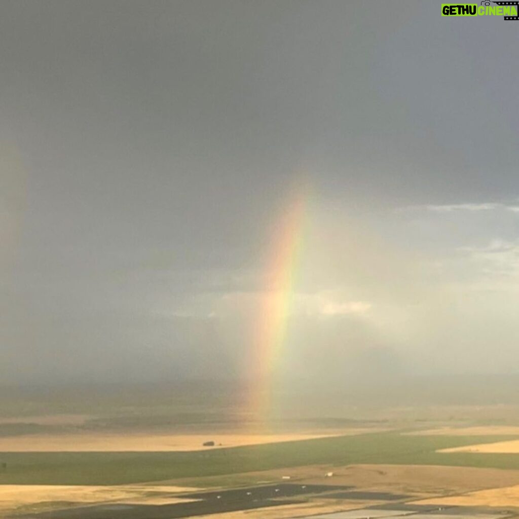 Kacey Musgraves Instagram - …”rainbows have nothing to hide.” (Flew right thru this one the other day.) 🤍 Denver, Colorado