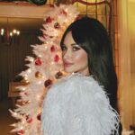 Kacey Musgraves Instagram - With love, from Graceland 🤍 Turn your televisions to @nbc + @peacock at 10/9c hair @giovannidelgado makeup @moanilee styling @ecduzit @lindseydupuis Memphis, Tennessee