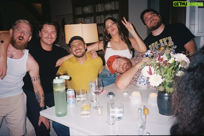 Kacey Musgraves Instagram - 𝓯𝓾𝓵𝓵 𝓶𝓸𝓸𝓷 𝓲𝓷 𝓵𝓮𝓸
