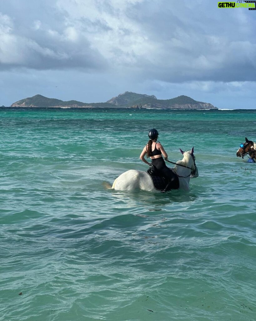 Kacey Musgraves Instagram - *changes name to kacey mustique* Mustique Island