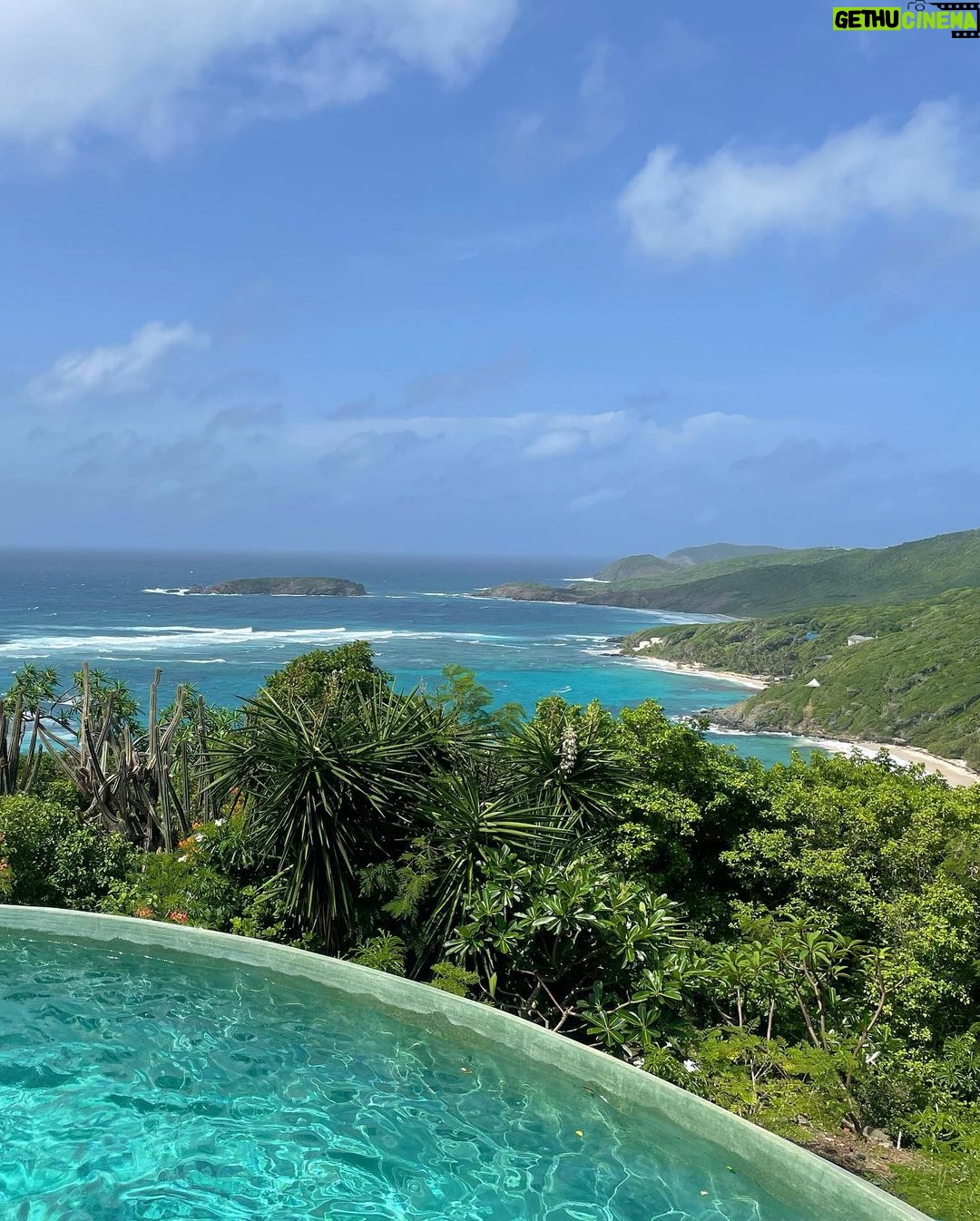 Kacey Musgraves Instagram - *changes name to kacey mustique* Mustique Island