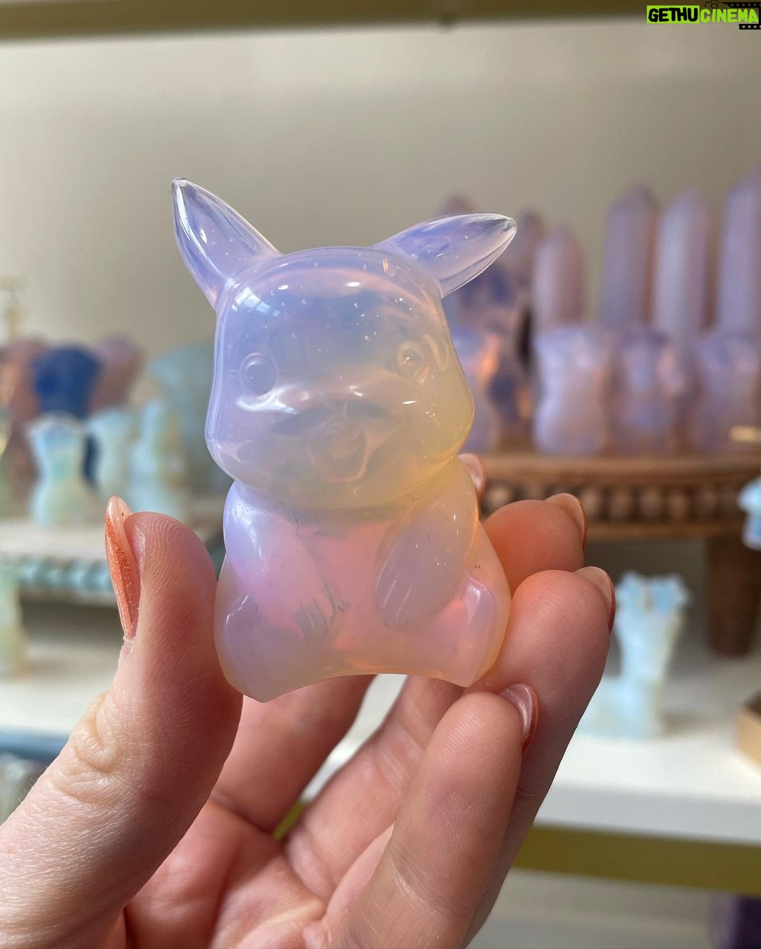 Kacey Musgraves Instagram - basic witch 🧹 Salem, Massachusetts