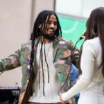 Kacey Musgraves Instagram - A highlight of this life - vibing on moss with @skipmarley. 🤎 Live moss + fauna by @theresariveradesign Today Show
