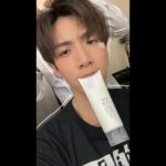 Kai Ko Instagram - 又到了工商時間…. 不得不說這段期間發生了不少事情！也有很多的工作以及宣傳行程！謝謝凱夢原生系列一直以來的滋潤，尤其是這段修復期！真心推薦！from my heart 🫶🏻🫶🏻🫶🏻 讓我努力維持顏值，有朝一日重新站上顏值之巔！！！ （顏值之巔好像是個不錯的比賽項目🌝🌝🌝） @dreamtrend_tw #凱夢原生肌底賦活系列