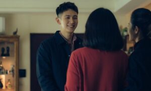 Kai Ko Instagram - 開工啦！也要感謝大家對愛愛內含光的支持！
謝謝大家的喜歡！愛愛內含光還在Netflix 
周平克也一直都在💕💕

@letstalkaboutchu