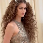 Kaia Gerber Instagram - first monday in may… always an honor 🤍 @voguemagazine dress of my dreams by @alexandermcqueen #karltempler ethereal glam by @guidopalau and @naokoscintu… filled with gratitude