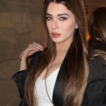 Kainaat Arora Instagram - Night scenes .. . . . . #FineDining #evenings #GlobeTrotter #OnTheMove #Kainaatarora #Traveltherapy #GoodTimes 🥂 Some Where on Earth