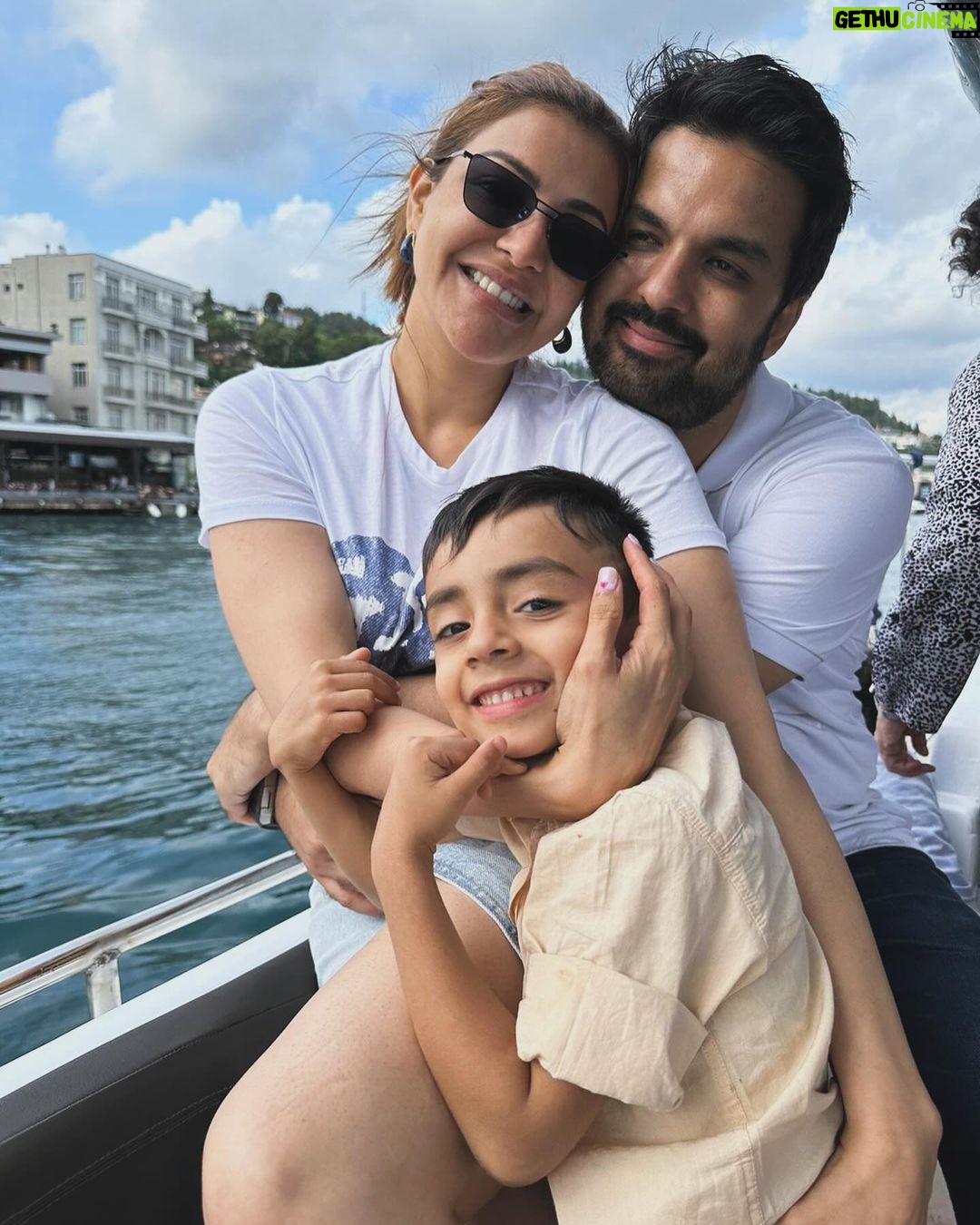 Kajal Aggarwal Instagram - Happy Valentine’s Day to the people I love the most!
