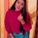 Kajal Raghwani Instagram - Ishq bhi kya Ajib bimari hai ❤️🧿☘️✨️