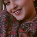 Kajal Raghwani Instagram - Kuch hum bole kuch tum bolo or dholna ❤️☘️🧿