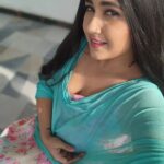 Kajal Raghwani Instagram - Loving myself more and more ✨️💕