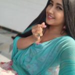 Kajal Raghwani Instagram - Loving myself more and more ✨️💕