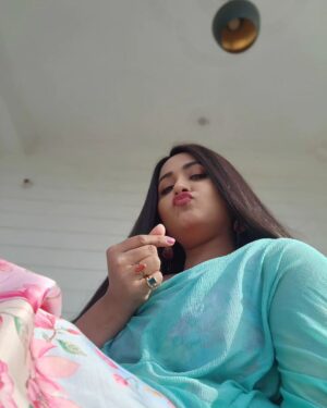 Kajal Raghwani Instagram - Loving myself more and more ✨️💕
