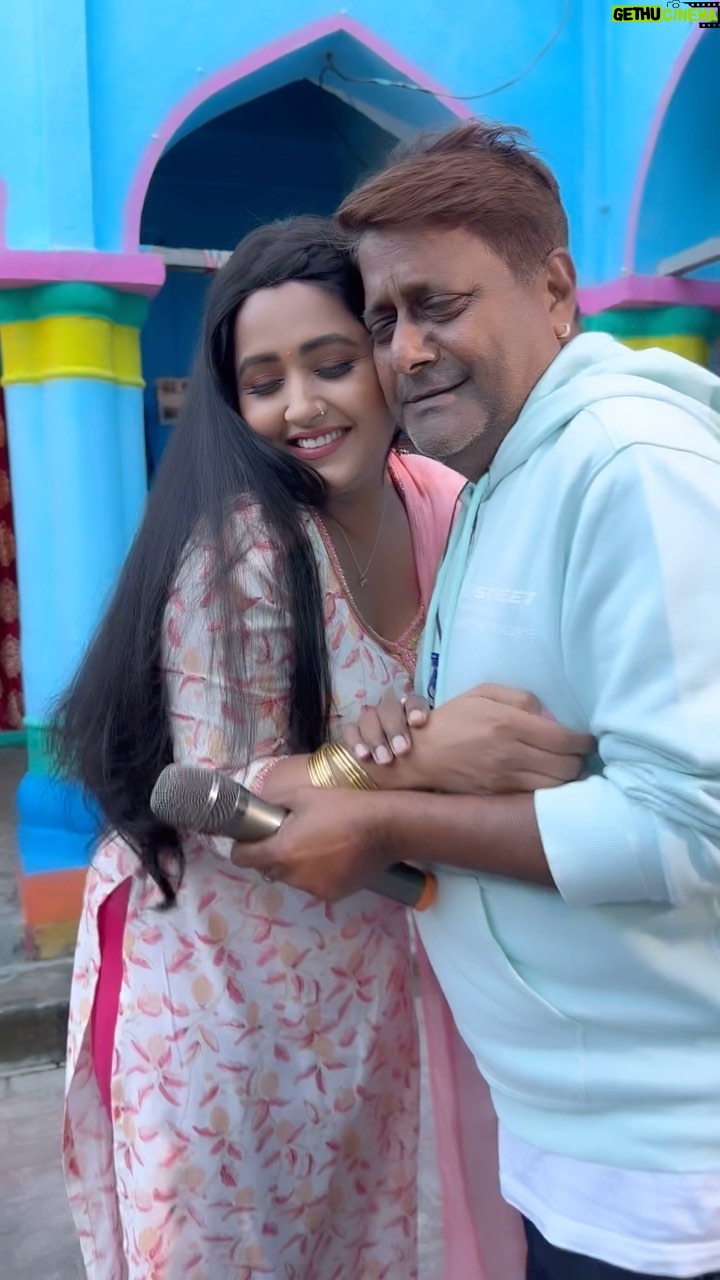 Kajal Raghwani - 192.6K Likes - Missiinnngggg you my favourites 🤩 ✨🧿♥️
@rinkughosh_official cutie pie 😘
@kaanumukherjee master jee 😇